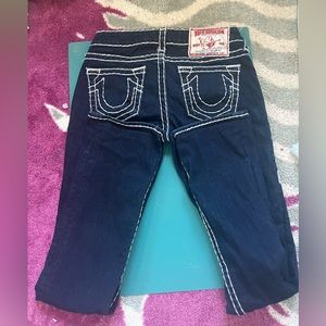 Women’s size 27 True Religon jean, like new! Slight Boot Cut, Great Material